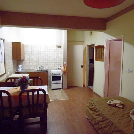 Nick'S Hotel Apartments-2